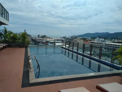 How To Choose A Pool Builder : Private rooftop swimming pool in Phuket, Thailand