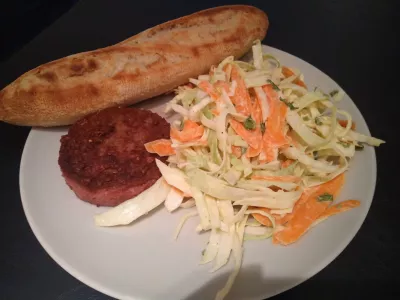 What to eat with Coleslaw? Cabbage carrot salad recipe, easy and vegan : What to eat with Coleslaw? It goes great with a beyond burger and a baguette
