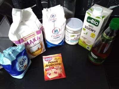 Luchtige veganistische pannenkoeken van 20 minuten met banaan / framboos : Afgeronde ingrediënten voor makkelijke luchtige vegan pannenkoeken